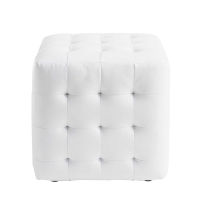 Pouf blanc Chesterfield