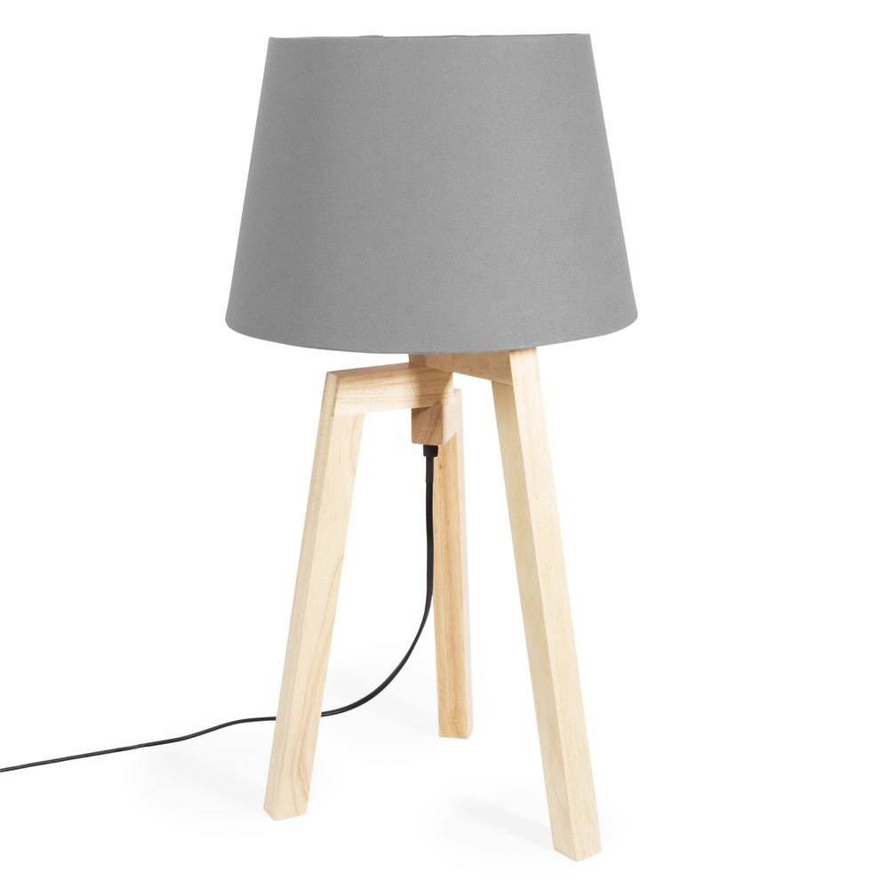 dreibeinige lampe aus holz mit lampenschirm aus stoff grau 1000 11 1 153300_1