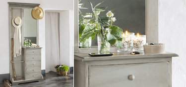 Entry hall unit