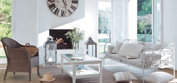 Furniture & decoration for the living room