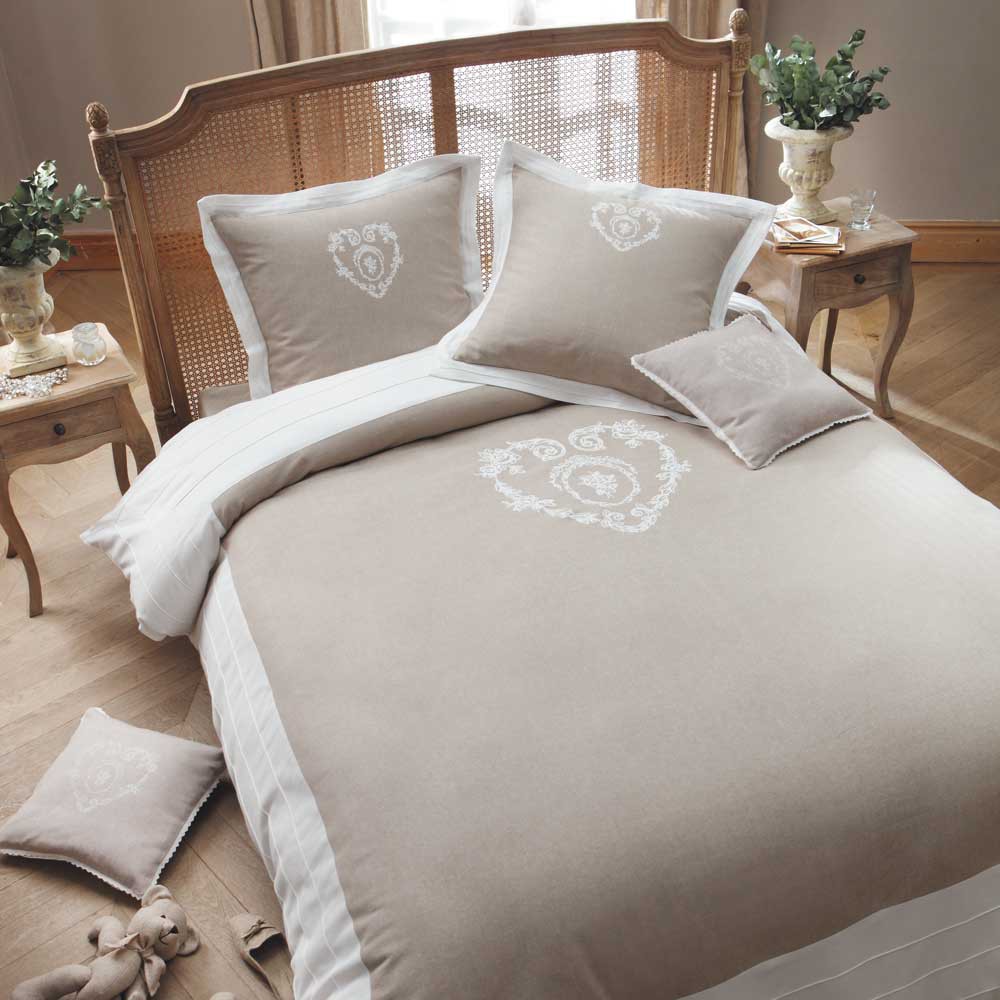 CAMILLE cotton bedding set in beige 220 x 240cm Maisons du Monde