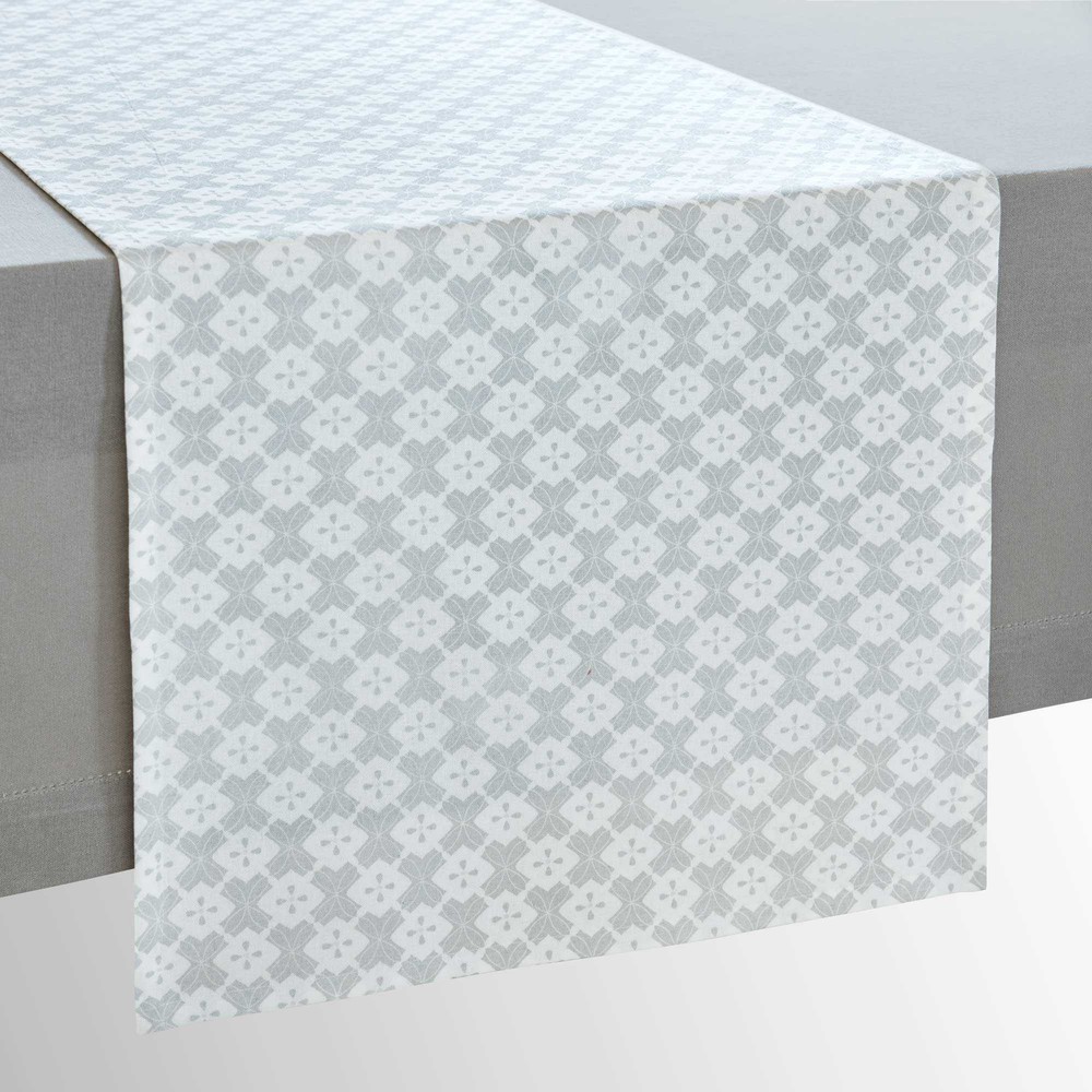 chemin de table en coton motifs gris et blancs l 150cm chemin de table en coton motifs gris et blancs l 150cm