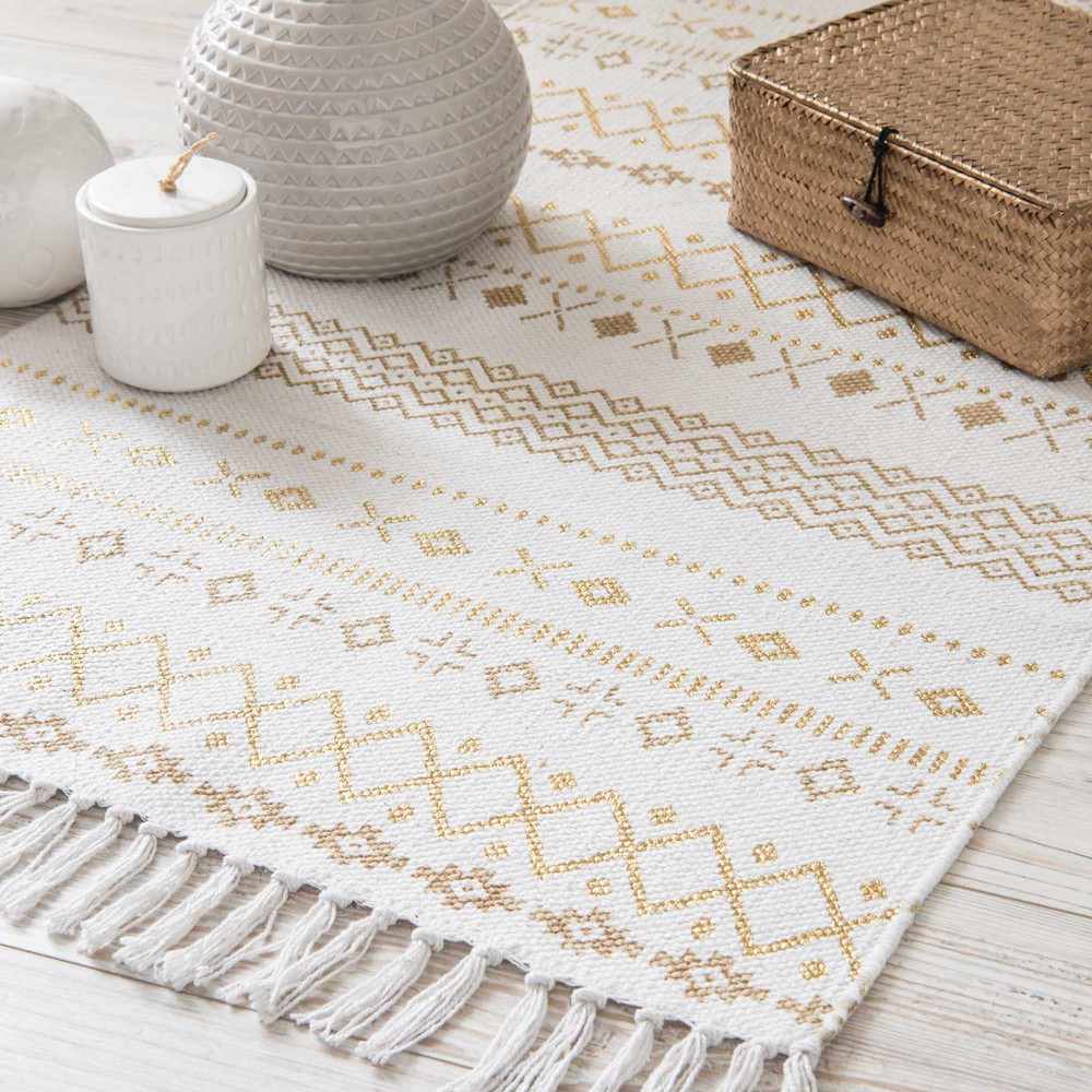 PHOENIX rug with gold and white pattern 120 x 60 cm Maisons du Monde