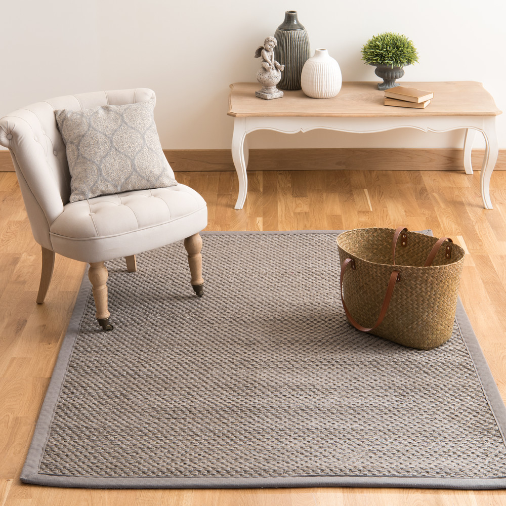 Tapis tressé en sisal gris 140 x 200 cm BASTIDE | Maisons du Monde